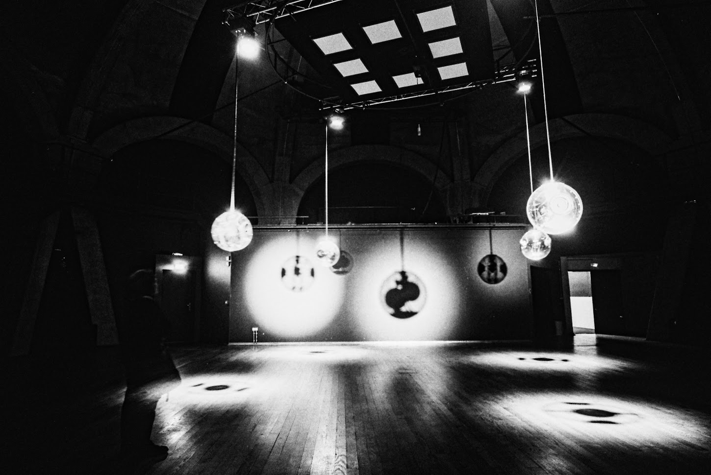 Infinite Pendulums - photographie 20